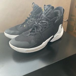 JORDAN WHY NOT ZERO.2  “THE FAMILY” WESTBROOK